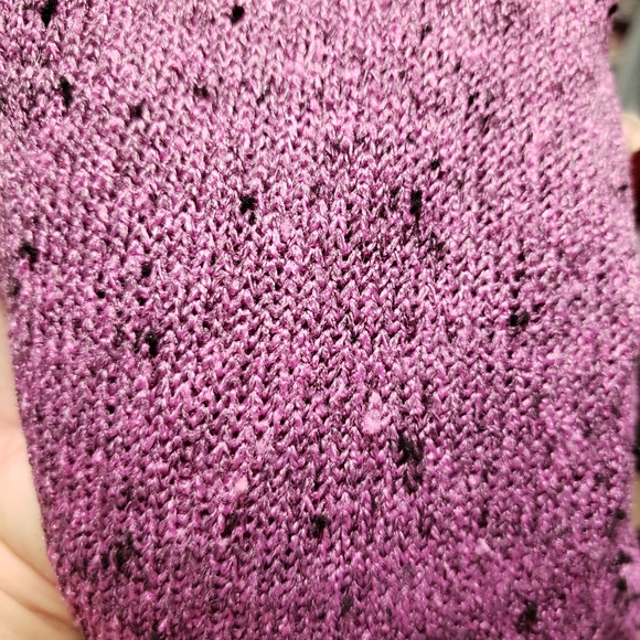 Very cute, purple/pink sweater with "wing" sleeves and open bottom. - Picture 5 of 6